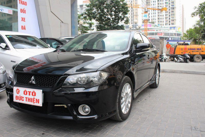 Mitsubishi Lancer Fortis 2010 - Bán xe Mitsubishi Lancer Fortis sản xuất năm 2010, màu đen, xe nhập