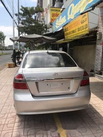 Daewoo Gentra   2011 - Cần bán xe Daewoo Gentra 2011, màu bạc xe gia đình