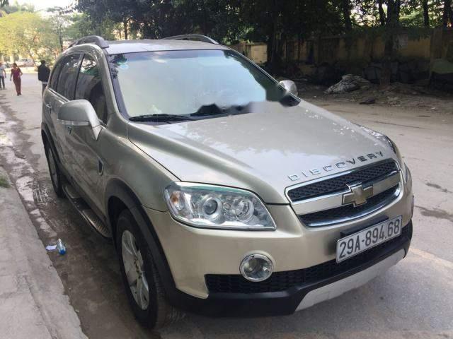 Chevrolet Captiva LT 2009 - Bán Chevrolet Captiva LT đời 2009, màu vàng xe gia đình, giá tốt