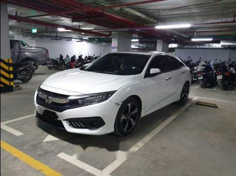 Honda Civic 1.5 Tubor   2017 - Cần bán Honda Civic 1.5 Tubor đời 2017, màu trắng, nhập khẩu chính chủ, giá 880tr