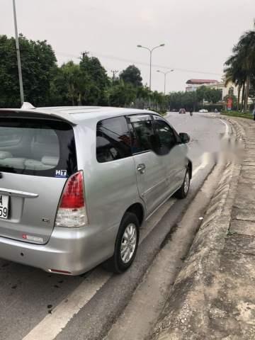 Toyota Innova 2008 - Cần bán Toyota Innova năm sản xuất 2008, màu bạc