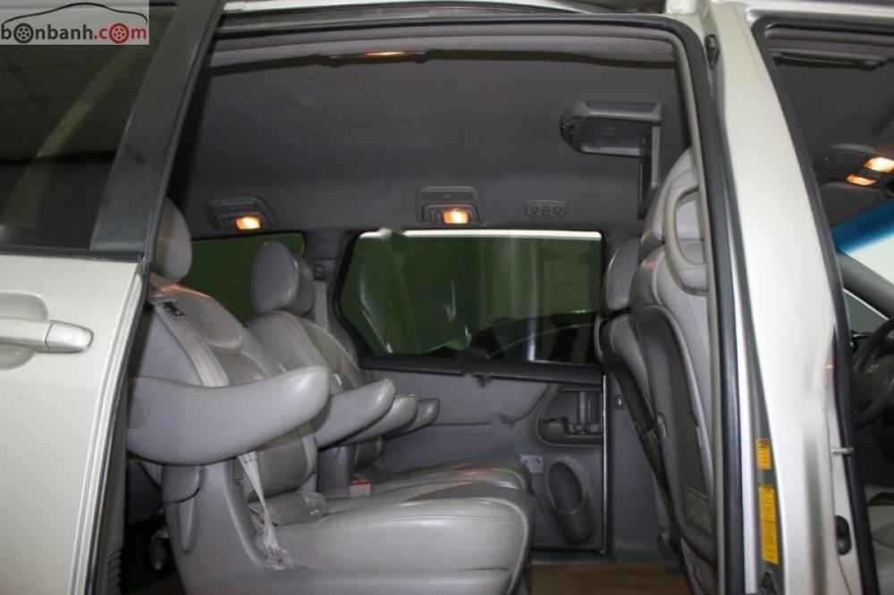 Toyota Sienna LE 3.5 2009 - Cần bán gấp Toyota Sienna LE 3.5 đời 2009, màu bạc, xe nhập  