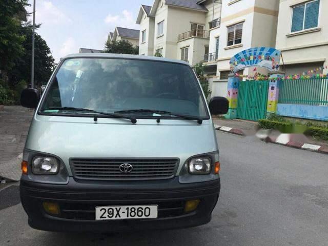 Toyota Hiace 2.4 2005 - Bán Toyota Hiace 2.4 năm 2005 ít sử dụng