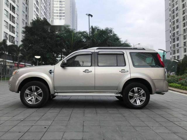 Ford Everest   AT   2010 - Bán Ford Everest Đk 2010, form mới 7 chỗ, màu phấn hồng số tự động, máy dầu