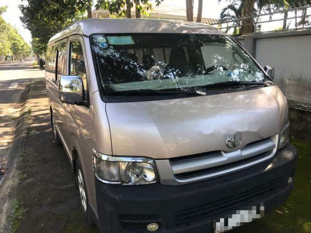 Toyota Hiace 2006 - Bán Toyota Hiace đời 2006, xe chuyên chạy hợp đồng, 1 chủ từ đầu mua từ mới