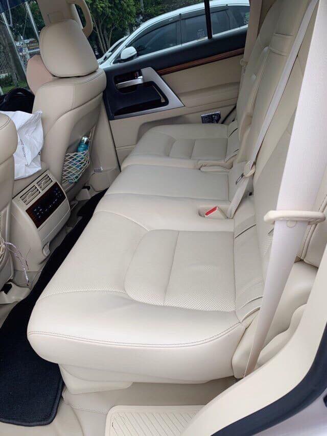 Toyota Land Cruiser VX4.6 2016 - Bán xe Toyota Land Cruiser VX4.6 2017, màu vàng, nhập khẩu