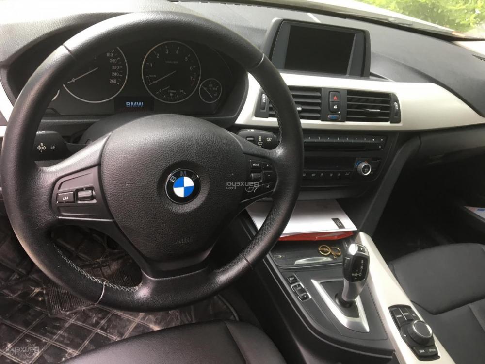 BMW 3 Series 320 2013 - Bán BMW 320 sx 2013, màu trắng