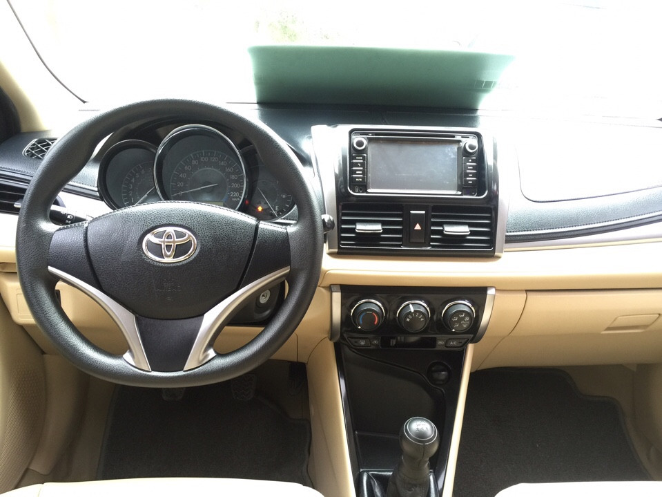 Toyota Vios 1.5E 2015 - Cần bán Toyota Vios 1.5E năm 2015, màu bạc