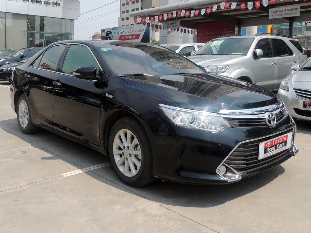 Toyota Camry 2.0E 2015 - 270 triệu có ngay Toyota Camry 2.0E năm 2015, màu đen 