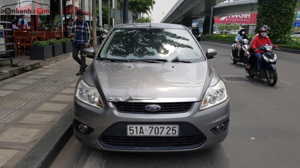 Ford Focus 2010 - Bán Ford Focus đời 2010, màu xám, 345tr