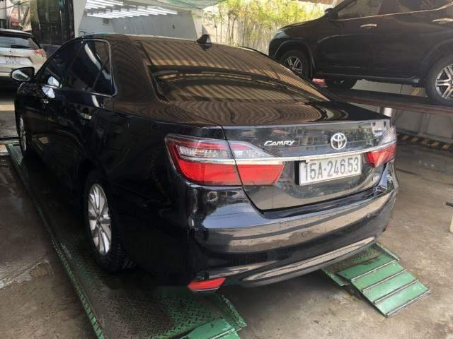 Toyota Camry 2.0 2016 - Cần bán xe Toyota Camry 2.0 năm 2016, màu đen chính chủ