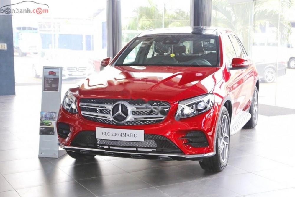 Mercedes-Benz GLC-Class GLC 300 4Matic 2018 - Bán Mercedes GLC 300 4Matic sản xuất năm 2018, màu đỏ