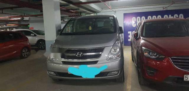 Hyundai Starex   2014 - Bán Hyundai Starex năm sản xuất 2014, màu bạc, xe nhập, xe gia đình