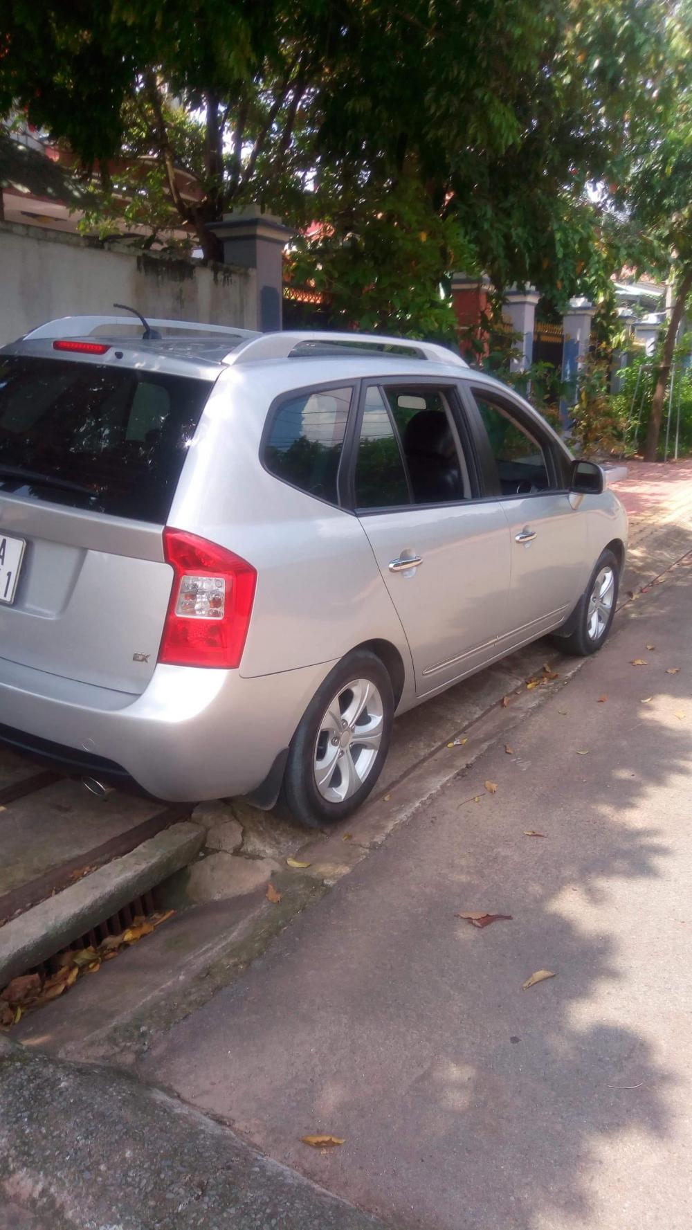 Kia Carens 2016 - Bán xe Kia Carens 2016, màu bạc