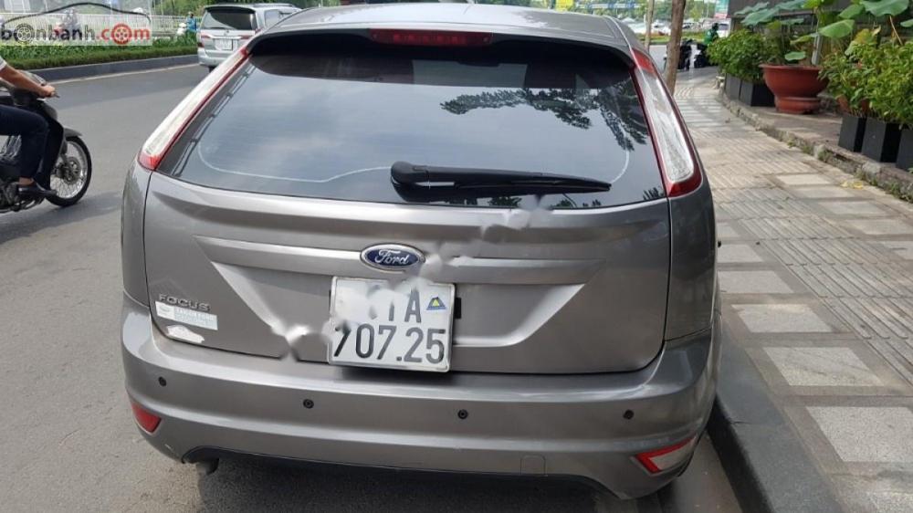 Ford Focus 2010 - Bán Ford Focus đời 2010, màu xám, 345tr