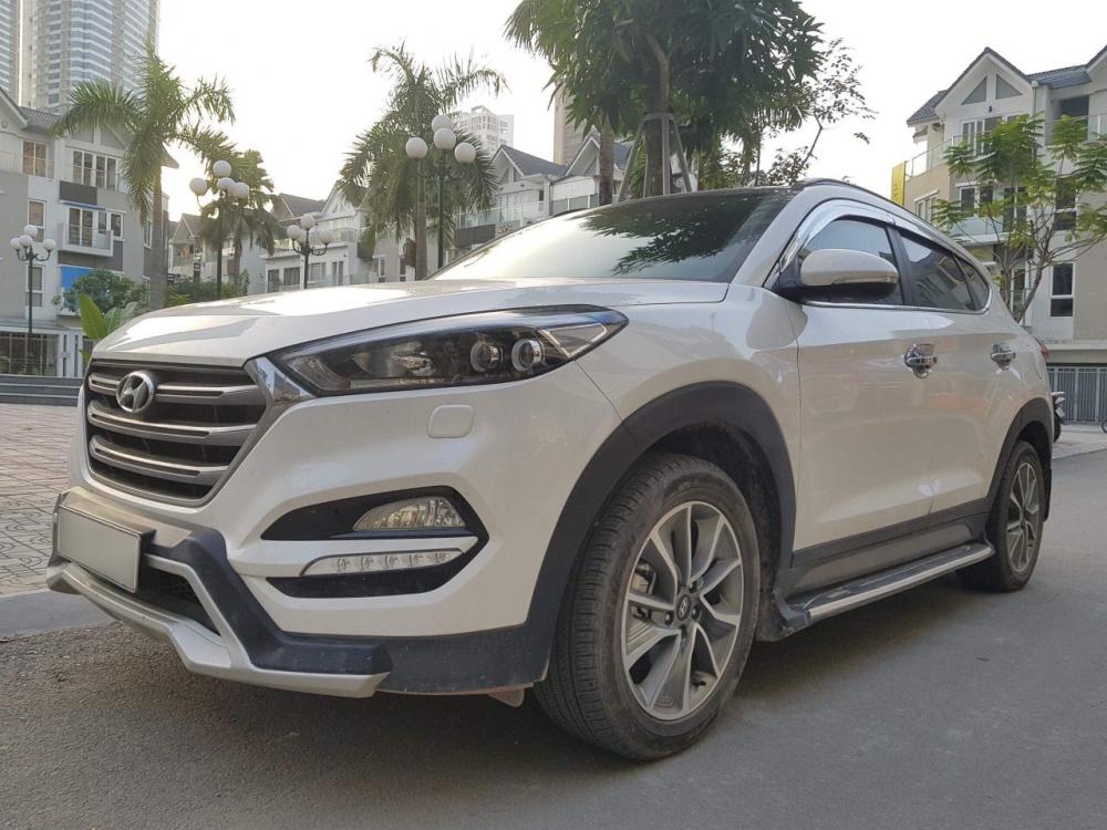 Hyundai Tucson 2018 - Cần bán Hyundai Tucson 2018, màu trắng, nhập khẩu