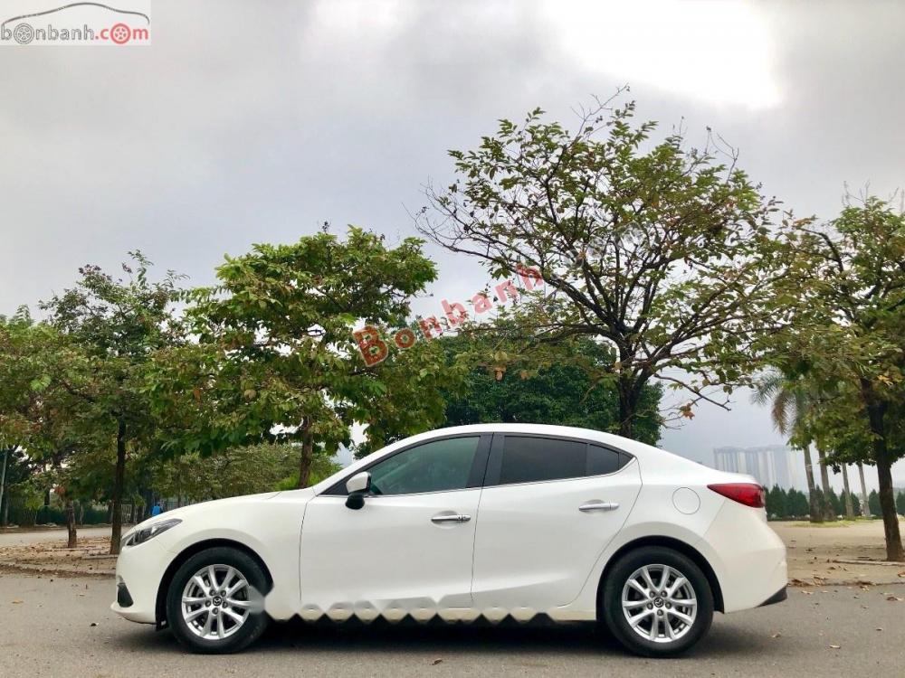 Mazda 3 1.5 AT 2017 - Cần bán xe Mazda 3 1.5 AT 2017, màu trắng như mới, 639 triệu