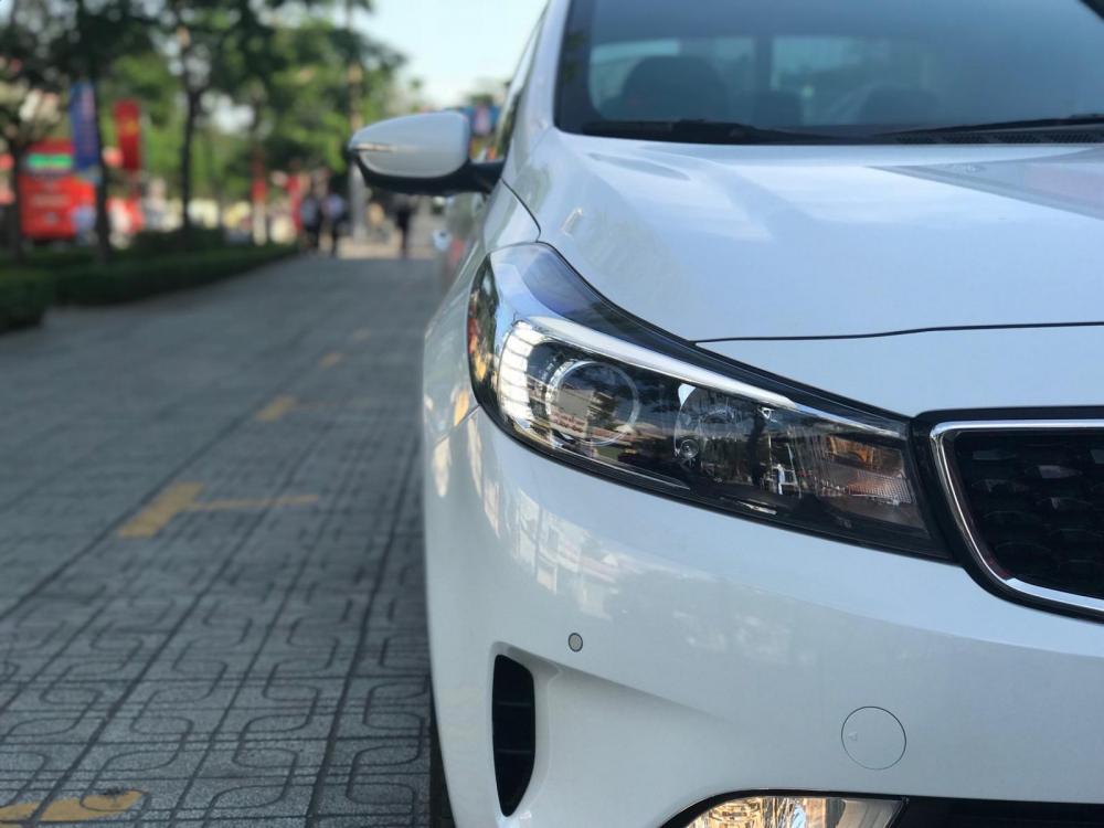 Kia Cerato 1.6 AT 2018 - Bán Kia Cerato 2018 - Bản 1.6 AT - Có sẵn xe giao ngay