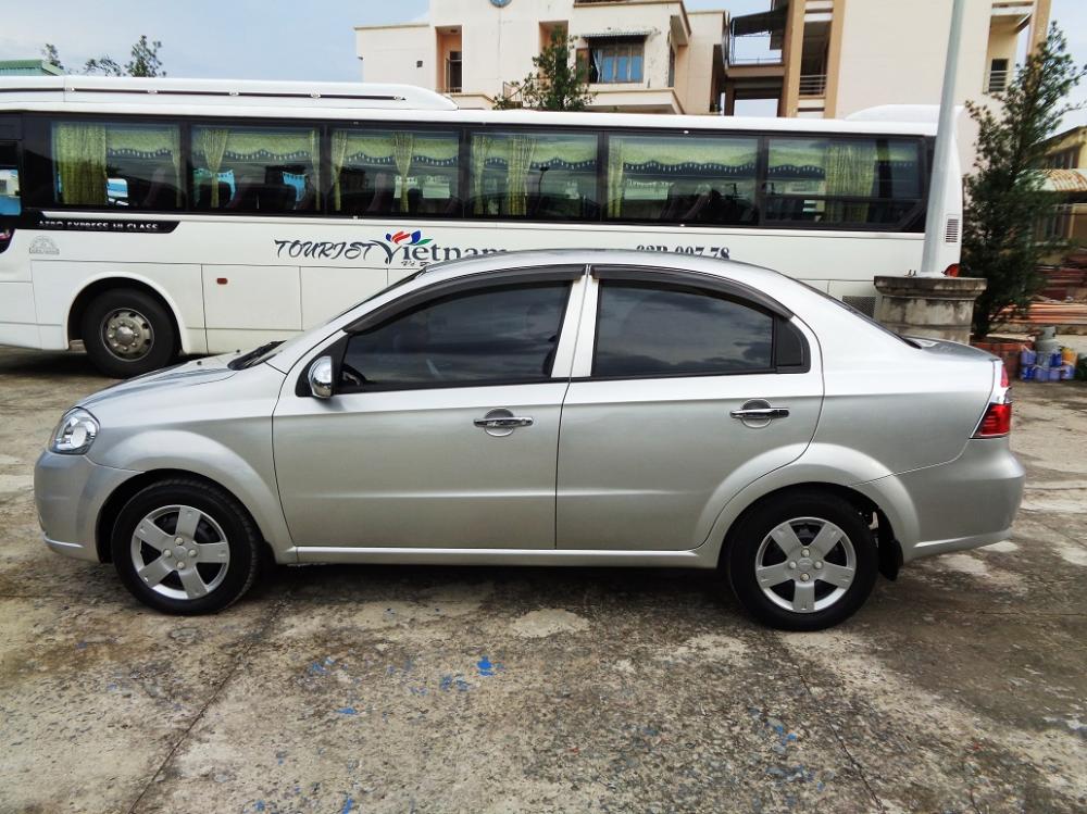 Daewoo Gentra SX 2011 - Bán ô tô Daewoo Gentra SX sản xuất năm 2011, màu bạc