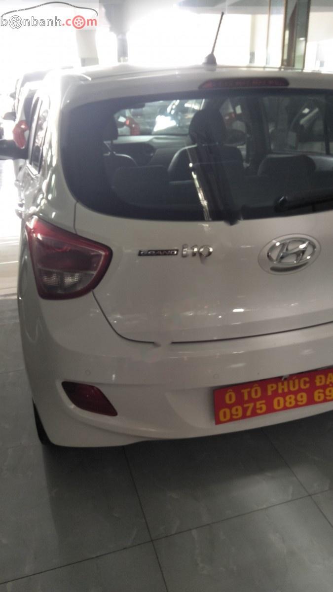 Hyundai Grand i10 1.0 MT 2015 - Bán Hyundai Grand i10 1.0 MT năm sản xuất 2015, màu trắng, xe nhập chính chủ