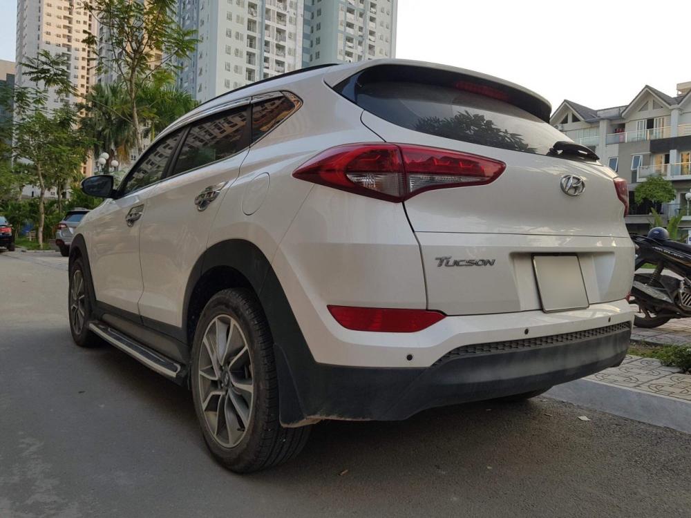 Hyundai Tucson 2018 - Cần bán Hyundai Tucson 2018, màu trắng, nhập khẩu