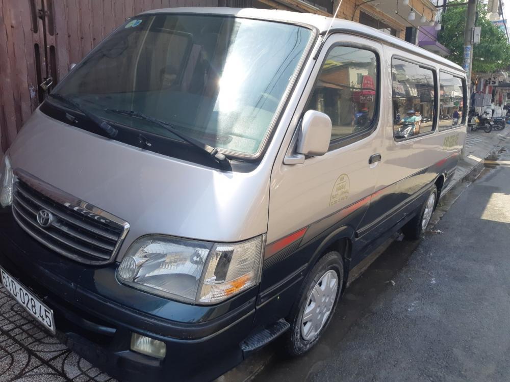 Toyota Hiace 2001 - Cần bán xe Toyota Hiace bán tải 6 chỗ 800kg đời 2001, không bị cấm giờ trong nội đô TP