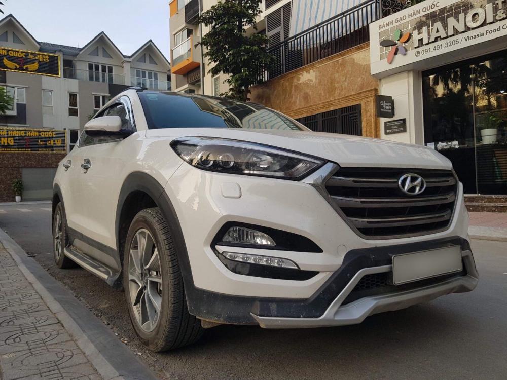 Hyundai Tucson 2018 - Cần bán Hyundai Tucson 2018, màu trắng, nhập khẩu