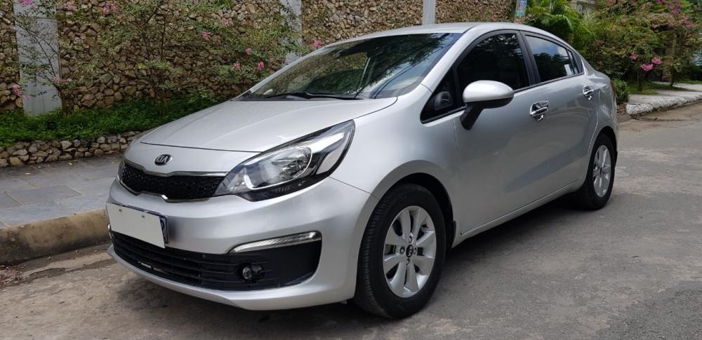 Kia Rio MT 2015 - Bán xe Kia Rio màu bạc, số sàn, sx năm 2015(Hàn Quốc), giá chỉ 410tr