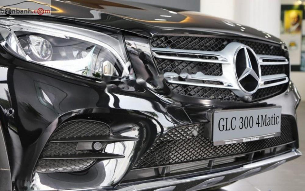 Mercedes-Benz GLC-Class GLC 300 4Matic 2018 - Bán Mercedes GLC 300 4Matic đời 2018, màu đen