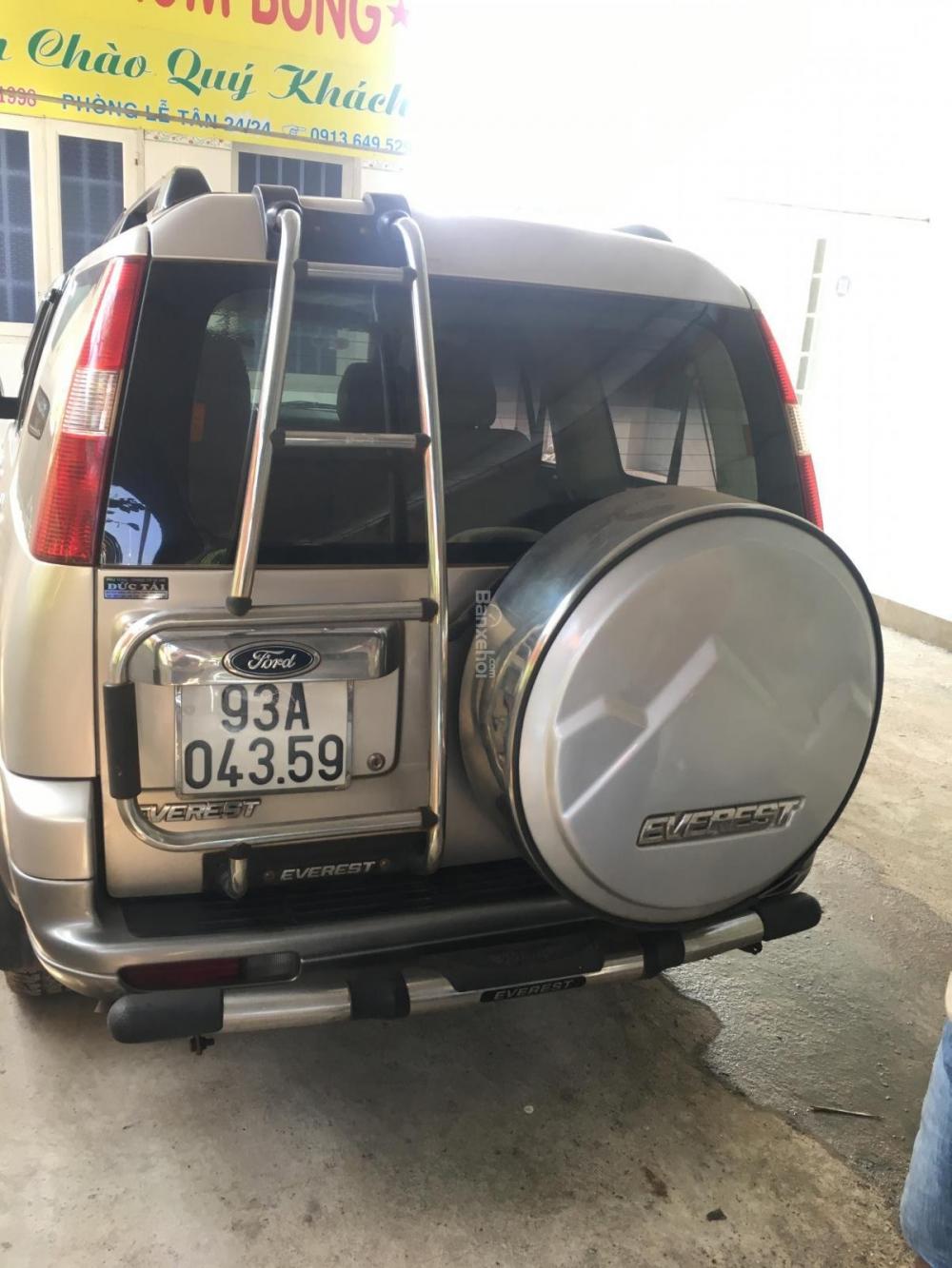 Ford Everest 2007 - Gia đình bán xe Ford Everest cũ 2007, form mới, máy dầu, số sàn