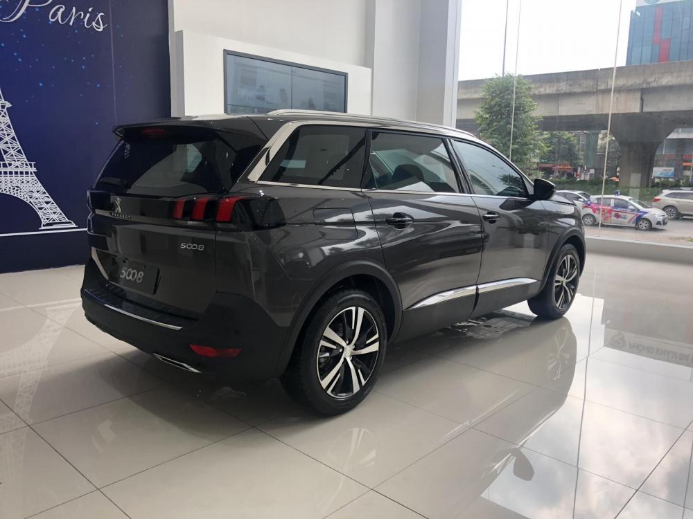 Peugeot 5008 2018 - Cần bán Peugeot 5008 2018, LH ngay 0985556645 để được tư vấn và ưu đãi về giá tốt nhất