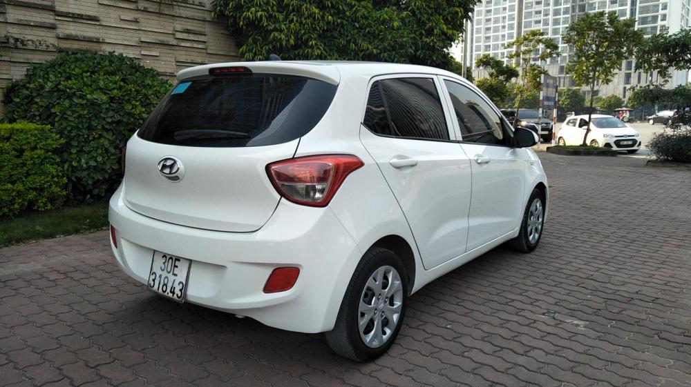 Hyundai Grand i10 MT 2015 - Cần bán xe Hyundai Grand i10 MT năm sản xuất 2015, màu trắng, nhập khẩu nguyên chiếc