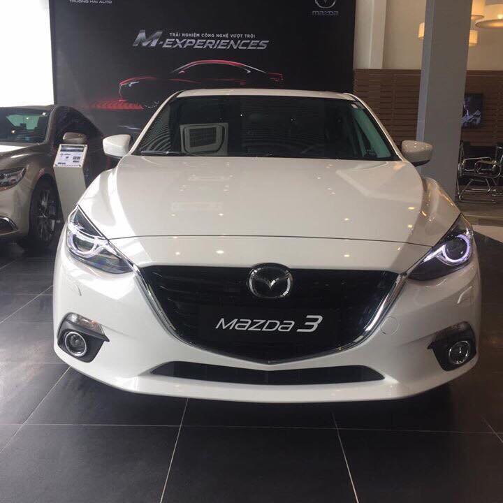 Mazda 3 1.5 SD 2018 - Bán Mazda 3 1.5 SD sản xuất 2018, màu trắng giá cạnh tranh