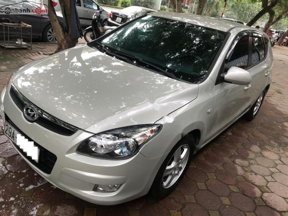 Hyundai i30 AT 1.6 2008 - Bán Hyundai i30 AT 1.6 đời 2008, màu kem (be), nhập khẩu  