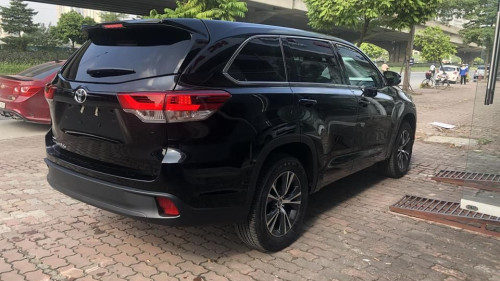 Toyota Highlander 2018 - Bán Toyota Highlander đời 2018, xe mới 100%