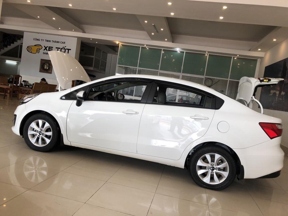 Kia Rio AT 2016 - Bán xe Kia Rio năm sản xuất 2016, màu trắng, xe nhập