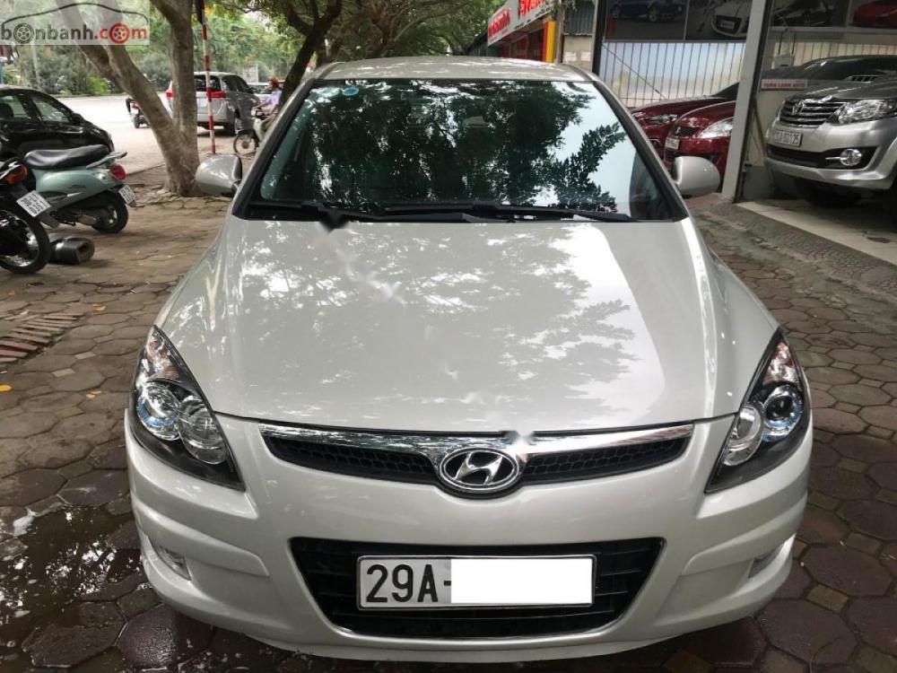 Hyundai i30 AT 1.6 2008 - Bán Hyundai i30 AT 1.6 đời 2008, màu kem (be), nhập khẩu  