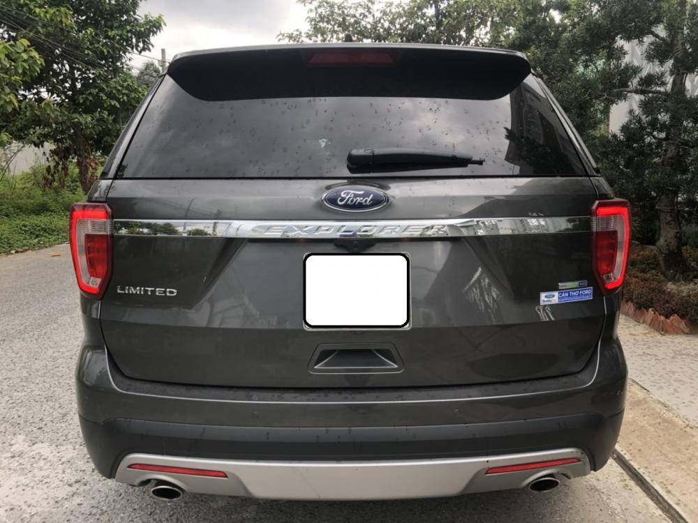 Ford Explorer 2.3 Ecoboost  2017 - Bán Ford Explorer 2.3 Ecoboost 2017 màu xám, xe đi rất kĩ