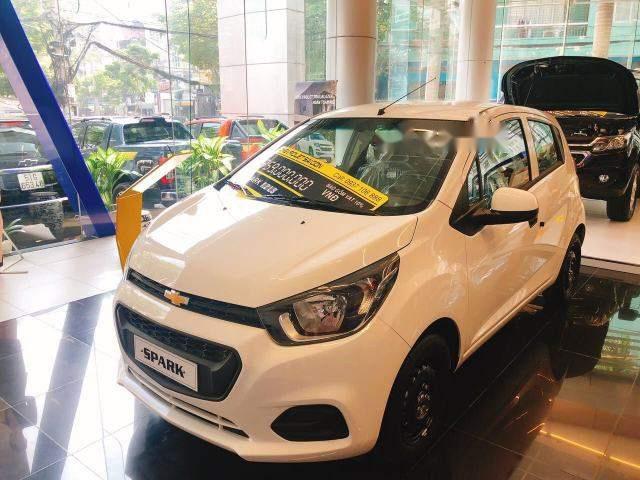 Chevrolet Spark Duo 2018 - Cần bán Chevrolet Spark Duo năm 2018, màu trắng, giá 299tr