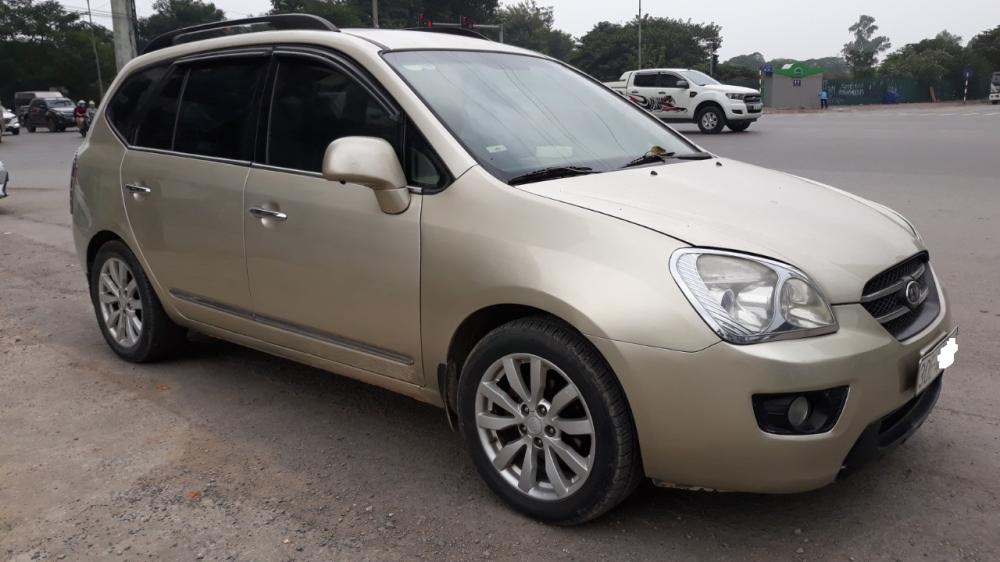 Kia Carens EX 2011 - Cần bán Kia Carens đời 2011, bản đủ, máy 2.0, cửa nóc, màu vàng cát