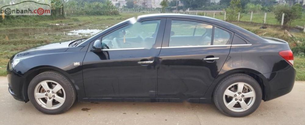 Chevrolet Cruze LT 1.8L  2010 - Bán Chevrolet Cruze LT 1.8L sản xuất 2010, màu đen, chính chủ, 370 triệu