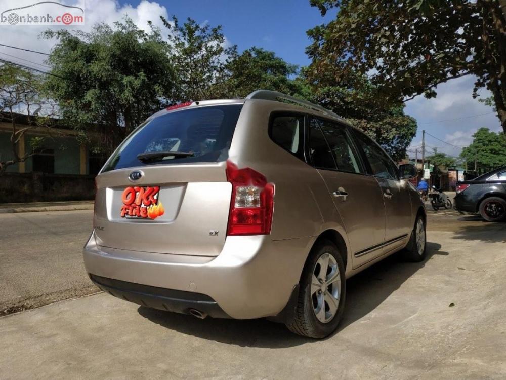 Kia Carens 2.0EX 2015 - Bán Kia Carens 2.0EX 2015, màu vàng chính chủ