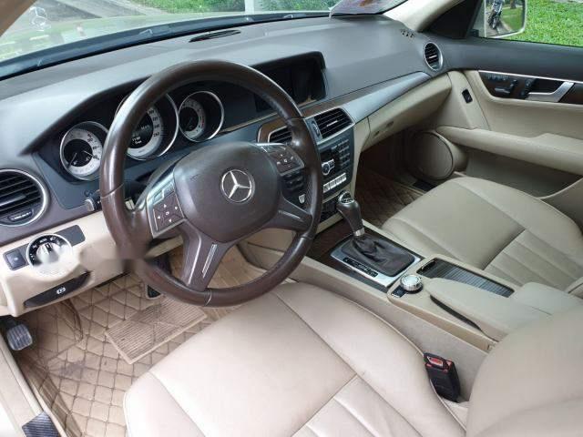 Mercedes-Benz C class  C250  2014 - Cần bán Mercedes C250 sản xuất 2014, xe nhập đã đi 88.000km, 870 triệu