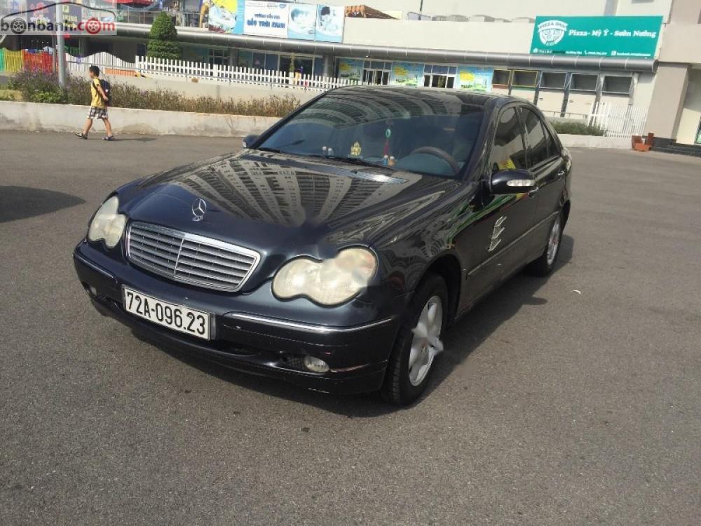 Mercedes-Benz C class C200 2002 - Cần bán Mercedes C200 đời 2002, màu đen số tự động