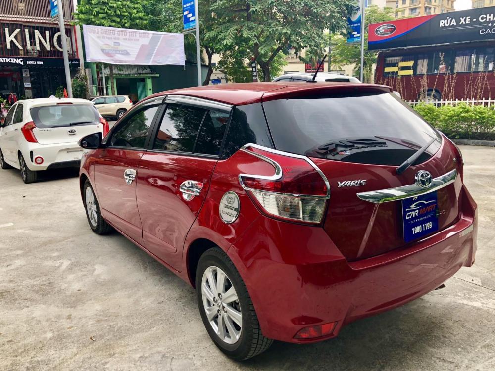 Toyota Yaris G 2015 - Cần bán Toyota Yaris G sản xuất năm 2015, màu đỏ, nhập khẩu, 590 triệu