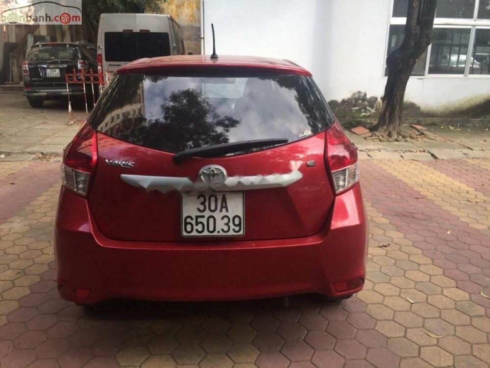 Toyota Yaris 1.5AT 2015 - Bán xe Toyota Yaris 1.5AT đời 2015, màu đỏ, xe nhập chính chủ