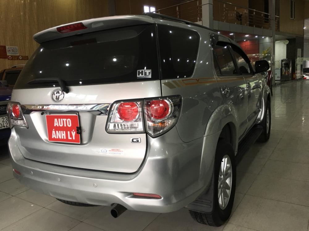 Toyota Fortuner 2.5G 2014 - Cần bán xe Toyota Fortuner 2.5G 2014, màu bạc, giá chỉ 815 triệu