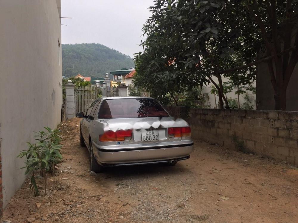 Honda Accord 2.0 MT 1993 - Bán lại xe Honda Accord 2.0 MT đời 1993, màu bạc, nhập khẩu, số sàn