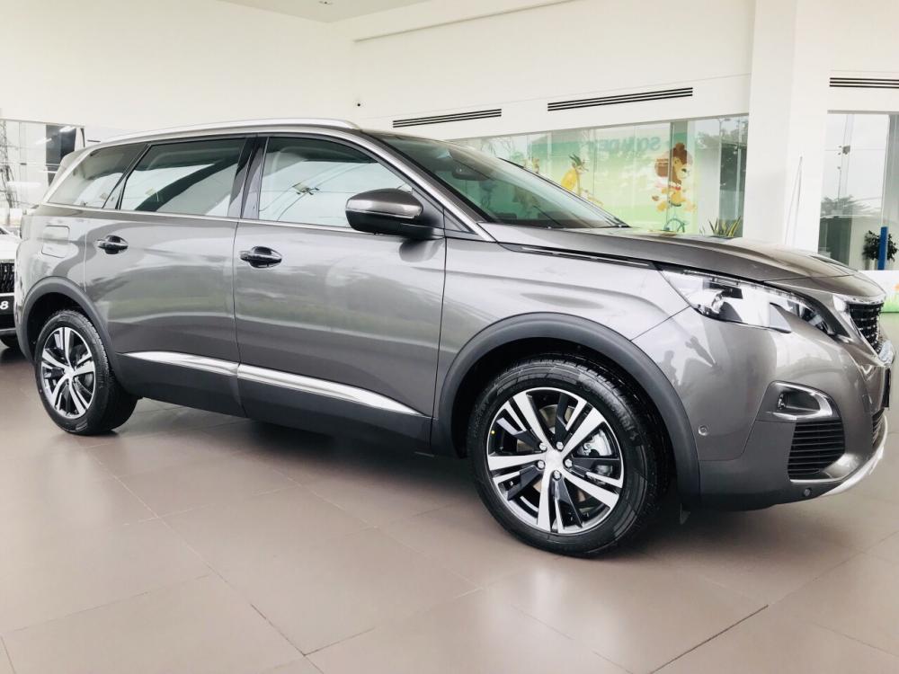 Peugeot 5008 2018 - Biên Hòa bán Peugeot 5008 màu xám, có sẵn giao xe trong ngày, tặng 1 năm BHVC, nhiều khuyến mãi hấp dẫn - LH: 0933821401