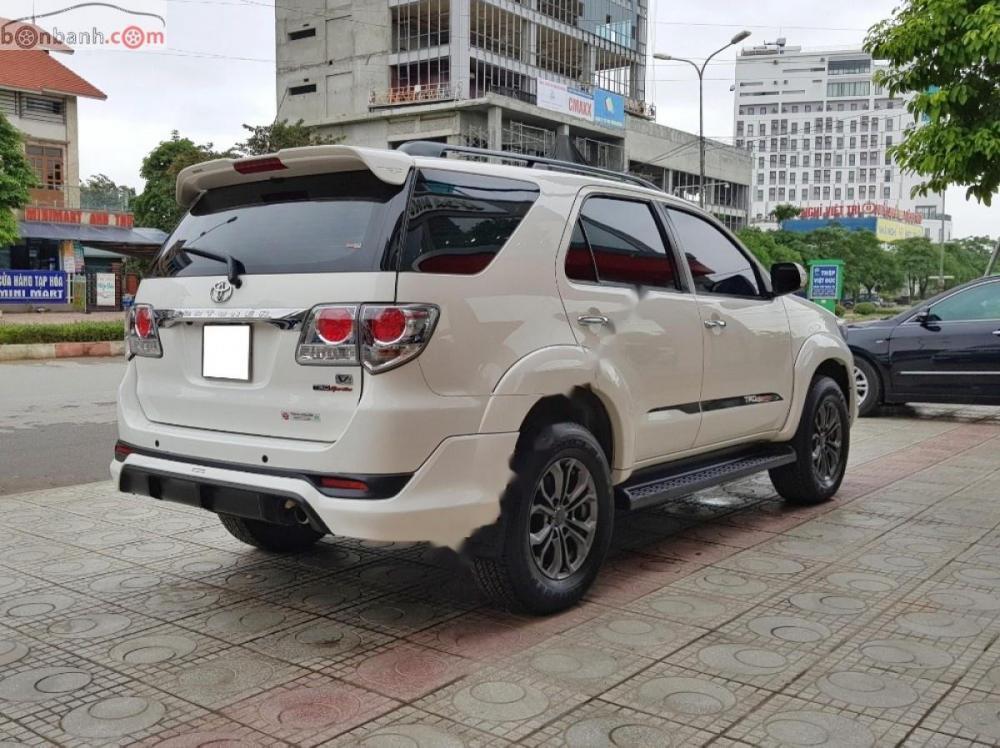 Toyota Fortuner Sportivo 4x4AT 2014 - Bán Toyota Fortuner Sportivo 4x4AT năm 2014, màu trắng giá tốt